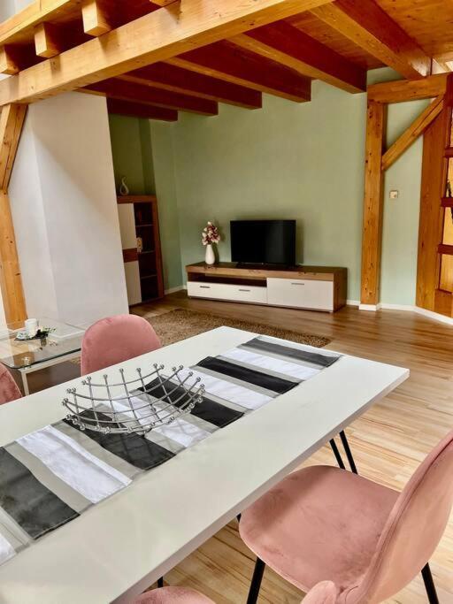 Harra Wanderurlaub Mit Und Ohne Hund! 아파트 외부 사진